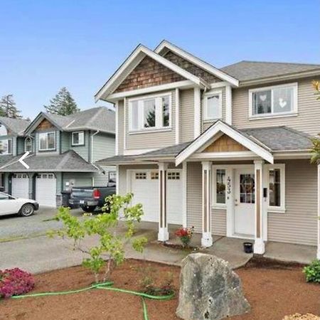 1 Bedroom Suite In Langford. 維多利亞 外观 照片